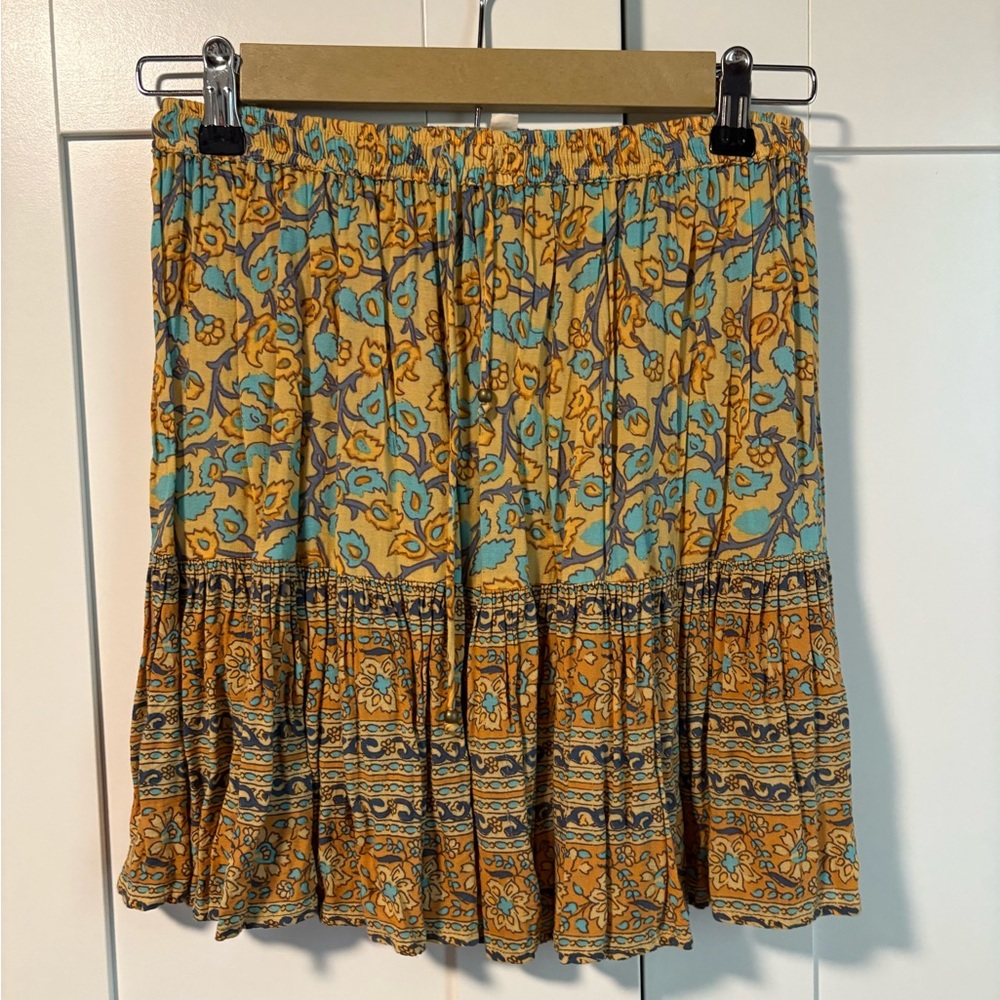 Spell skirt